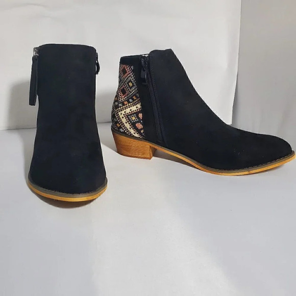 GC Shoes | Ankle Boots | Hunter | Black Multi-Color weave | size 9.5 | NEW - Picture 1 of 4